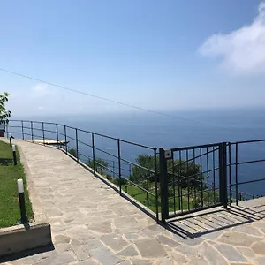 https://orangehouse-cinque-terre-private-parking.hotelitalianriviera.com