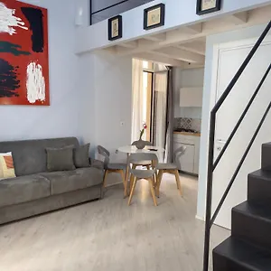 https://valina-apartments.catania-hotels.net